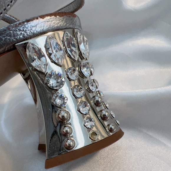 Miu Miu Silver Crystal Embellishments Slingback Pumps - Picture 5 of 9